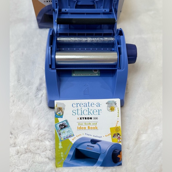 Xyron 500 Create-a-Sticker Machine - Picture 4 of 4